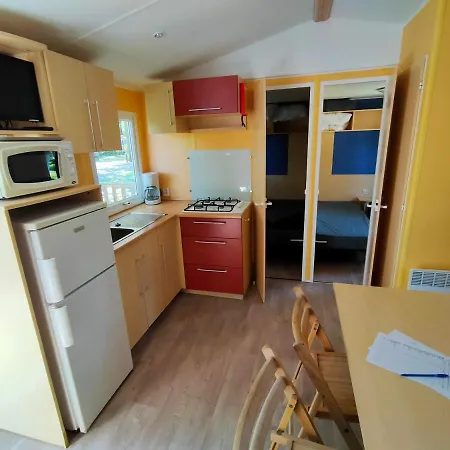 Camping Mobil-home 6 Pers Coeur De Vendee Le Pont Leger